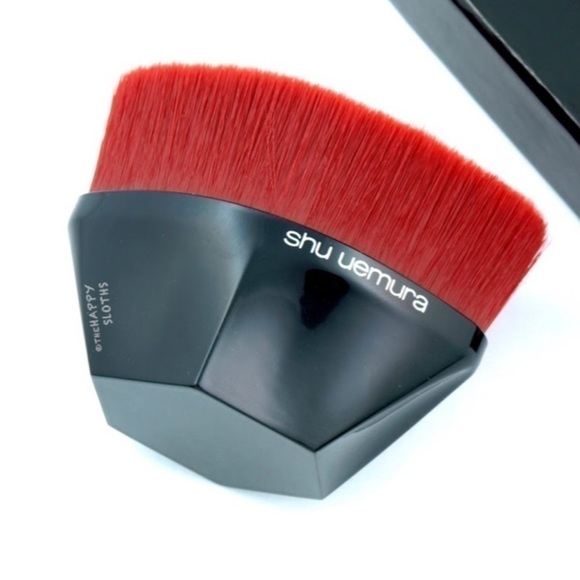 𝅺SHU Umera Petal 55 foundation brush - Picture 1 of 4
